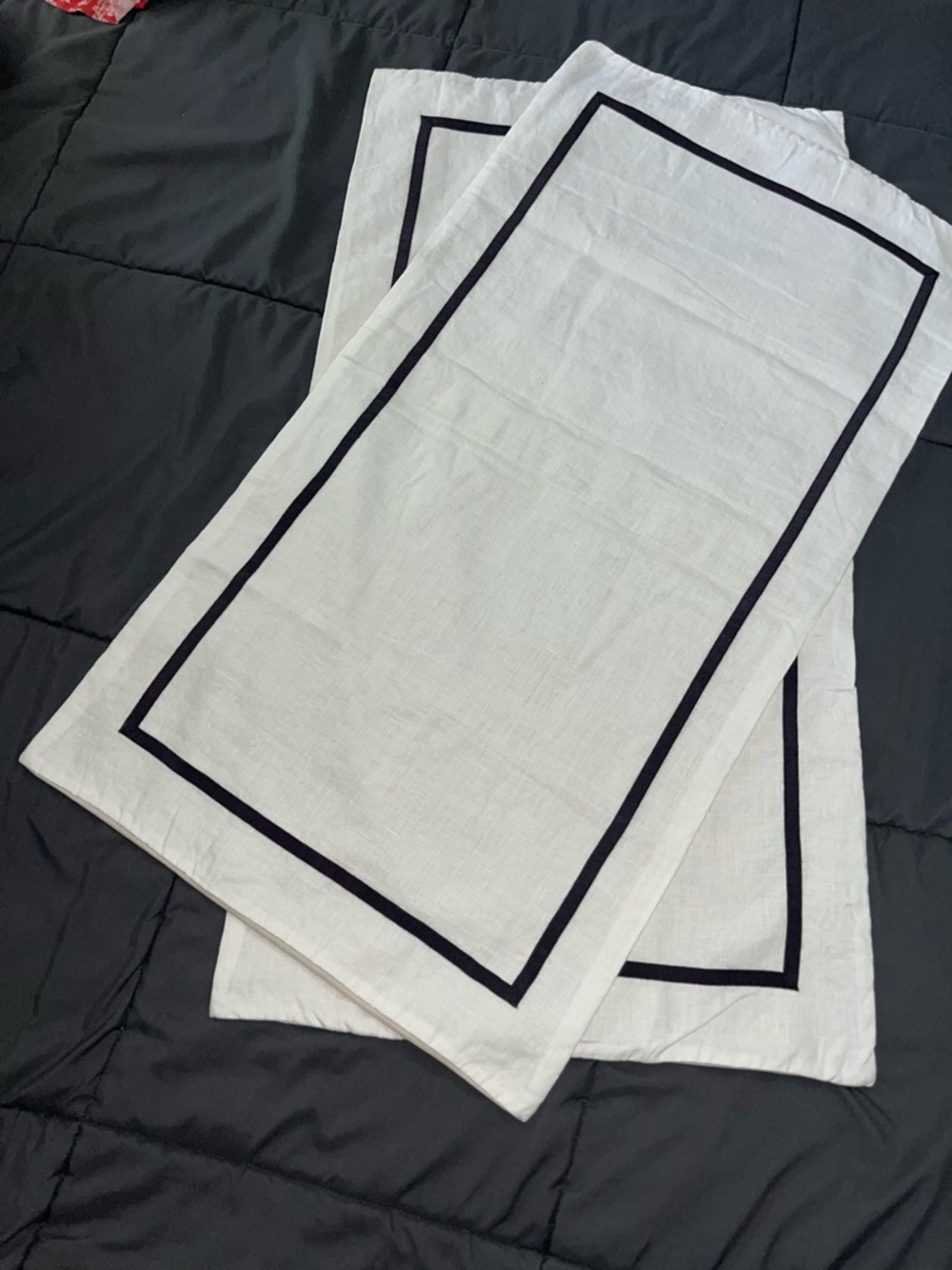 Kate Spade 100% Linen Gramercy Park Collection King Shams 2pc